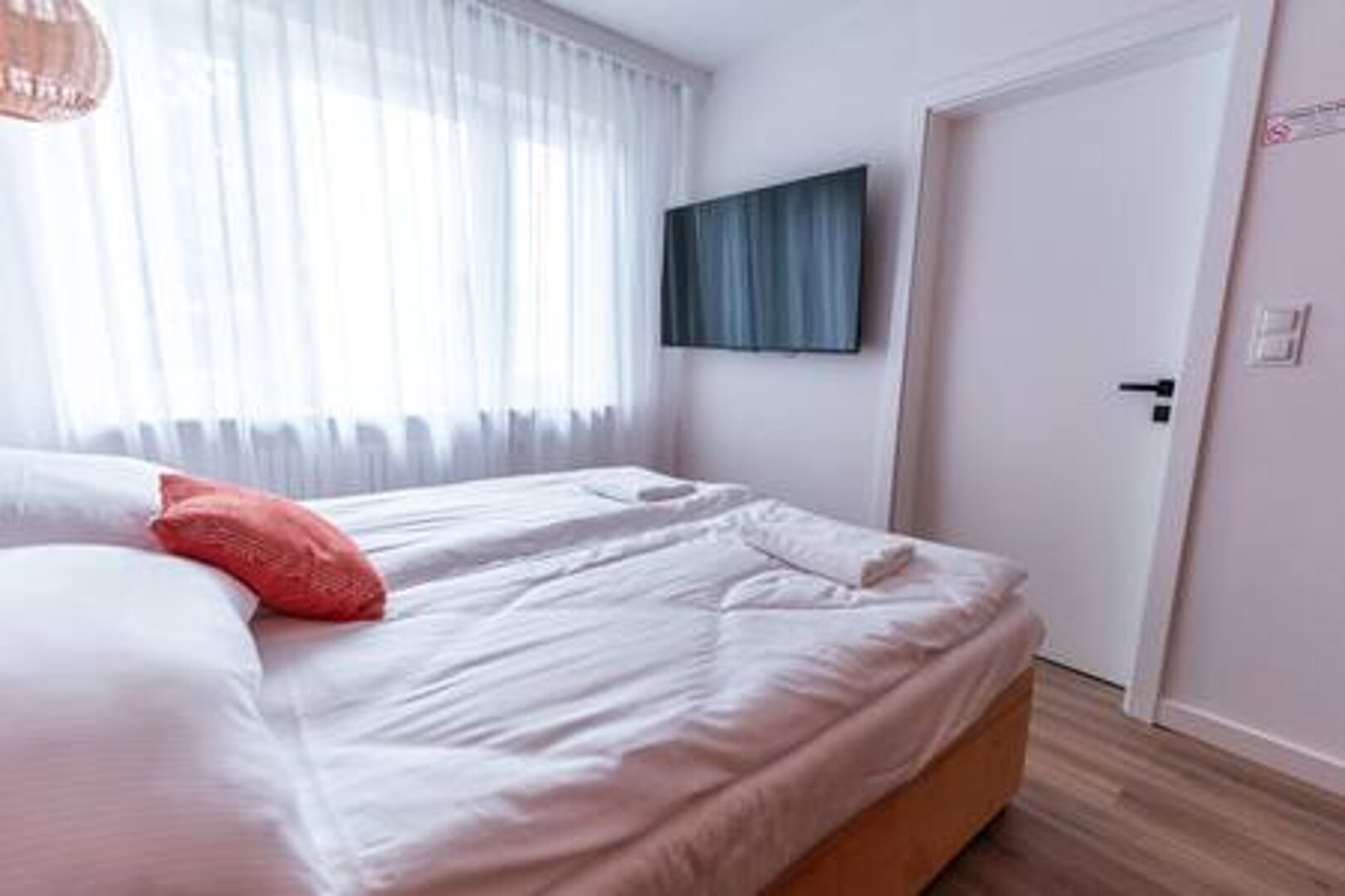 KDJ SP. Z O. O. - 11